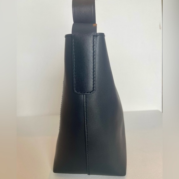 NEW MADEWELL ESSENTIAL MINI BUCKET TOTE ALL LEATHER MAGNETIC CLOSURE GHW - Picture 11 of 16